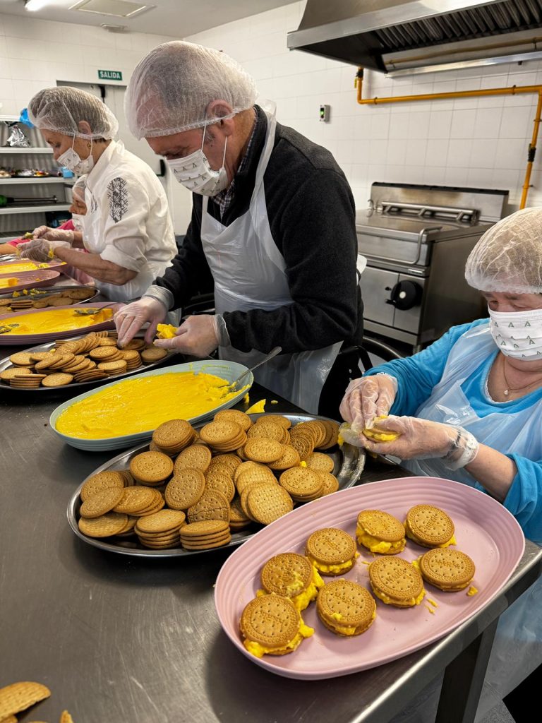 Manos a la masa: un taller de galletas con sabor a hogar y tradición
